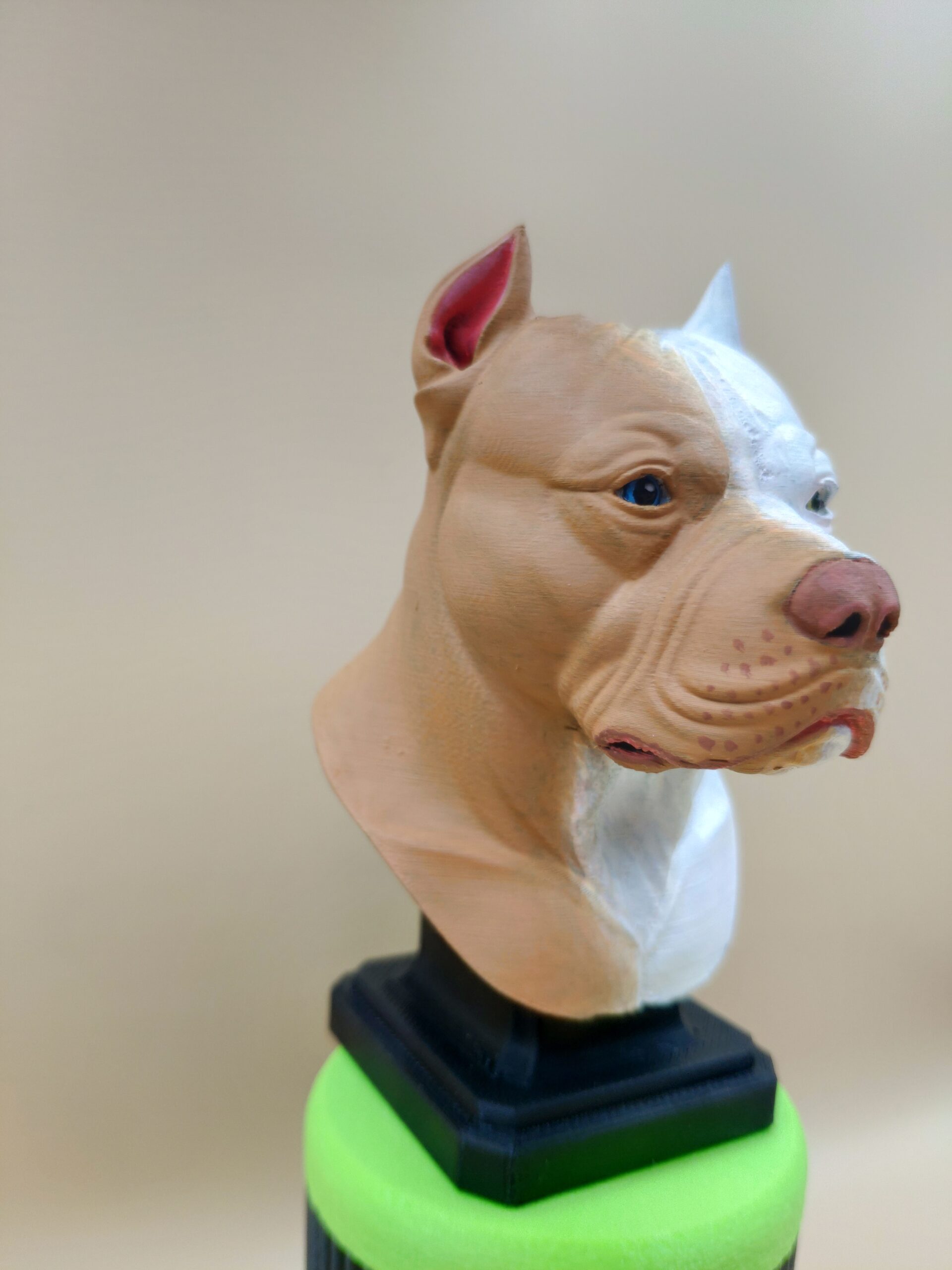 Detail dekorativní 3D tištěné busty psa – BB3D